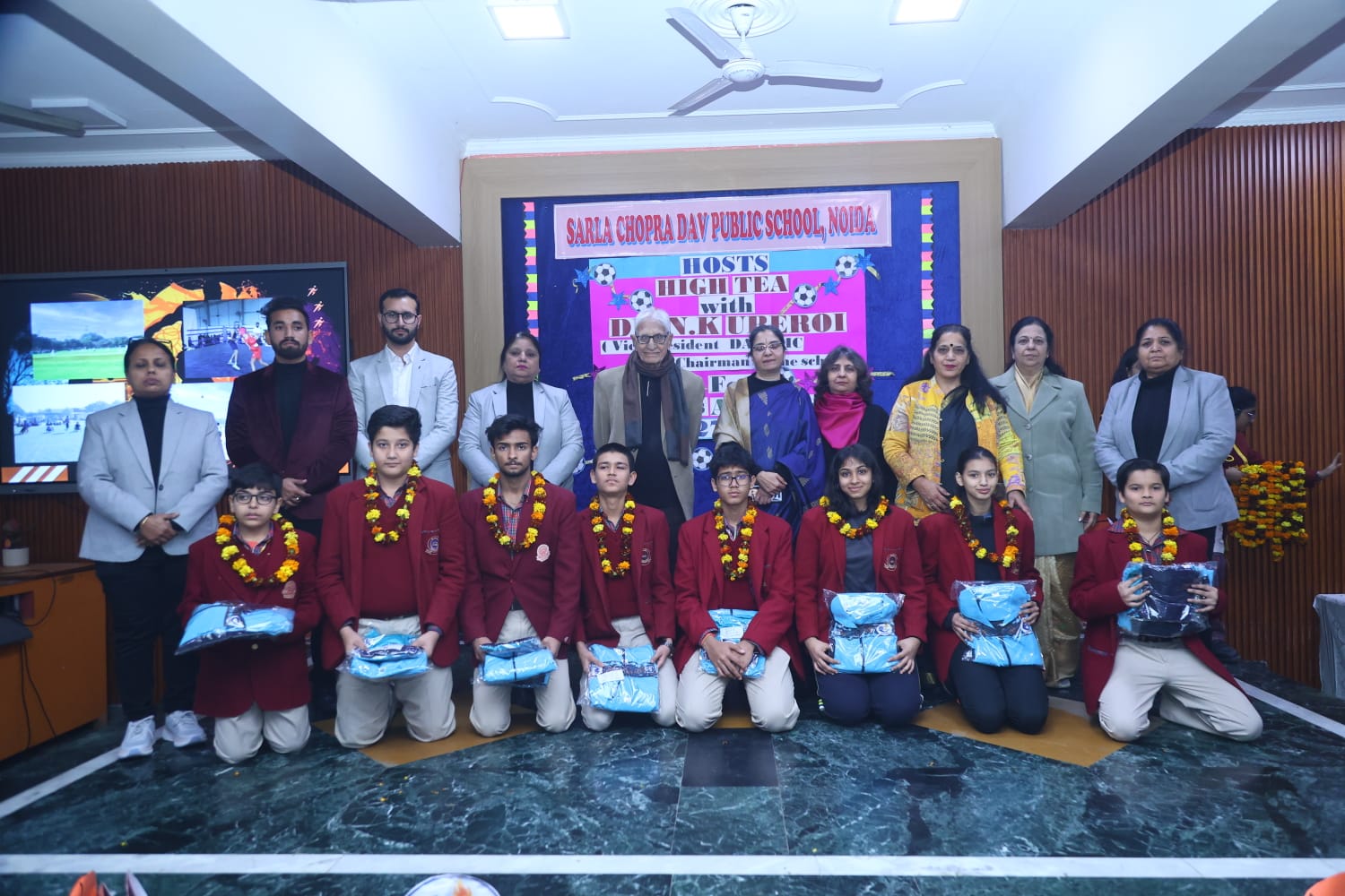 /File/17/G9Q_Honouring Excellence in Sports 01.jpeg